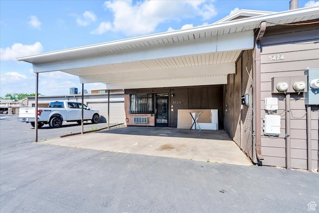 5424 S 850 E, South Ogden, UT 84405 - view of vehicle parking with a carport and driveway