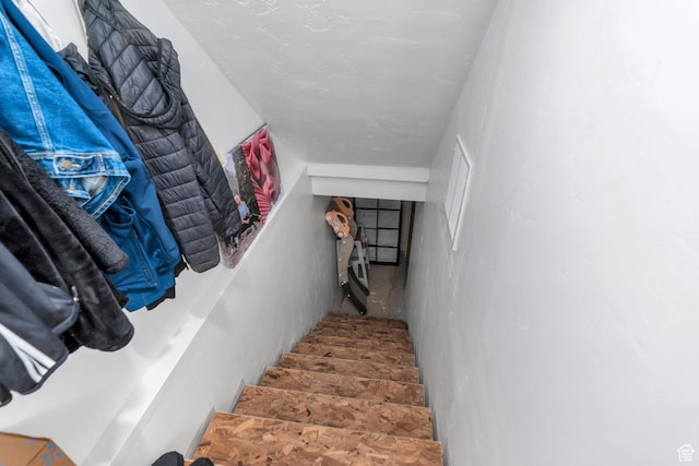 41 N Voyager Ln, Saratoga Springs, UT 84045 - view of stairs
