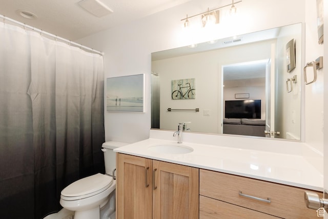 611 E 400 N, Providence, UT 84332 - full bath with vanity, toilet, and curtained shower