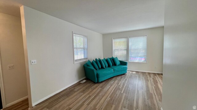 9688 S 1700 E, Sandy, UT 84092 - photo 6