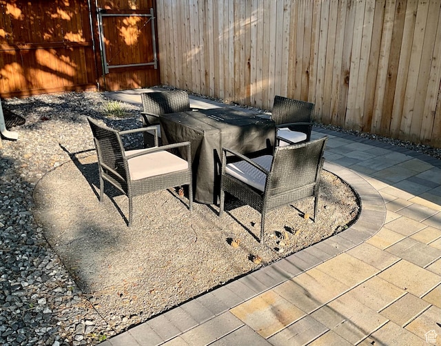 9574 S Equestrian Park Cir, Sandy, UT 84092 - view of patio