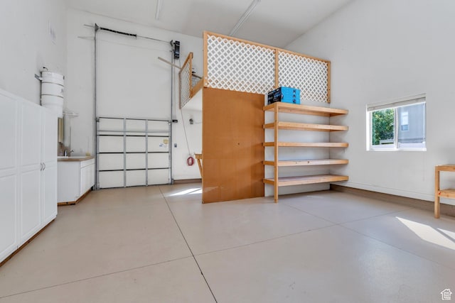 2632 S 2975 W, West Haven, UT 84401 - garage with a sink