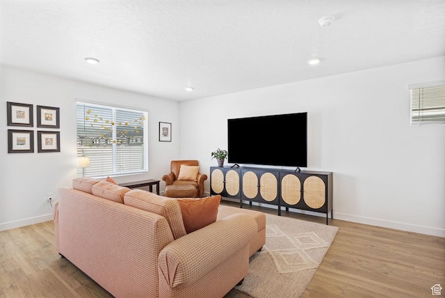 3547 E 1360 S, Spanish Fork, UT 84660 - living room featuring baseboards, light wood-style flooring, and recessed lighting