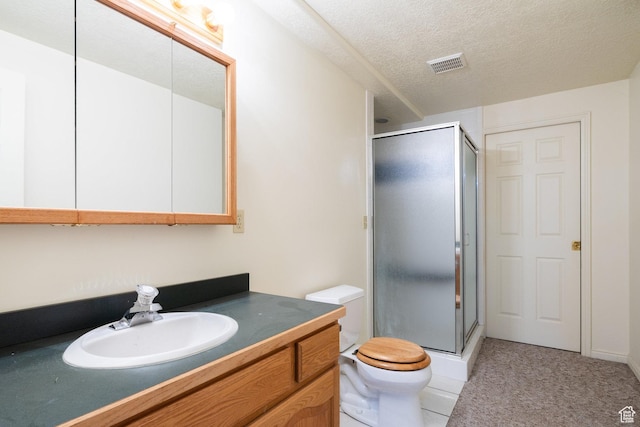 1478 N Ewe Turn St E, Kaysville, UT 84037 - full bath featuring a stall shower, vanity, toilet, and a textured ceiling