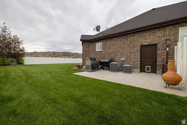 403 W 4000 S, Vernal, UT 84078 - view of yard with a patio and central AC