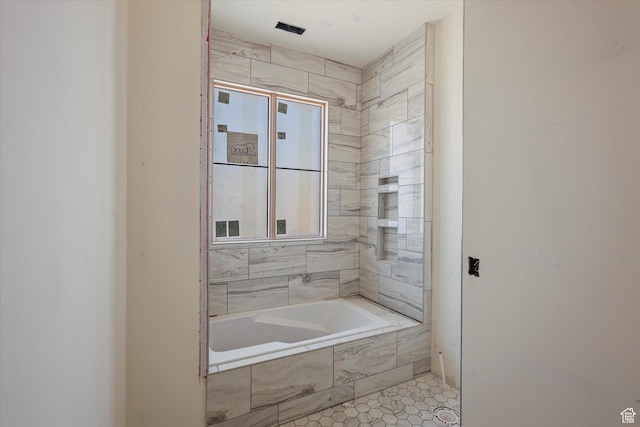 2556 W 5600 S, Lake Shore, UT 84660 - full bath with a relaxing tiled tub and tile patterned flooring