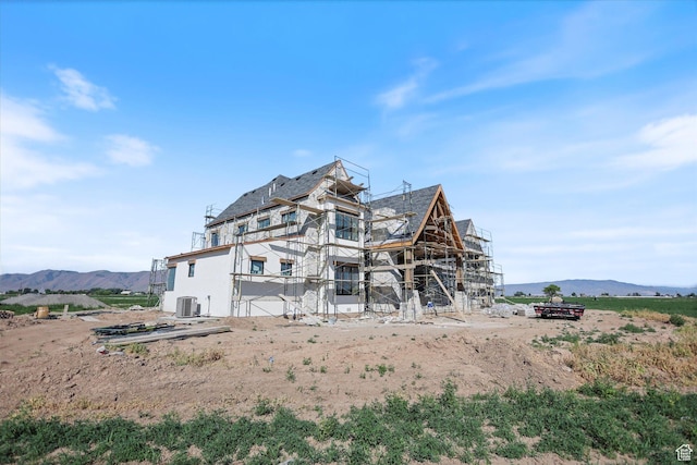 2556 W 5600 S, Lake Shore, UT 84660 - back of property featuring a mountain view and central AC