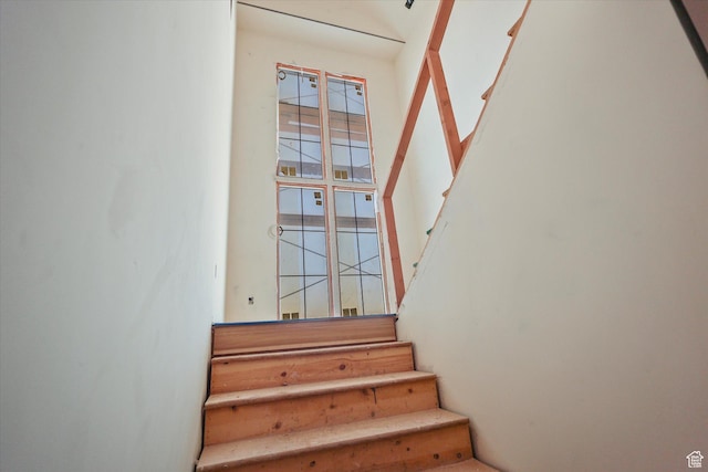 2556 W 5600 S, Lake Shore, UT 84660 - view of staircase