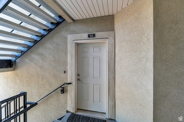 143 W Spring Hill Way N, Saratoga Springs, UT 84045 - view of exterior entry featuring stucco siding
