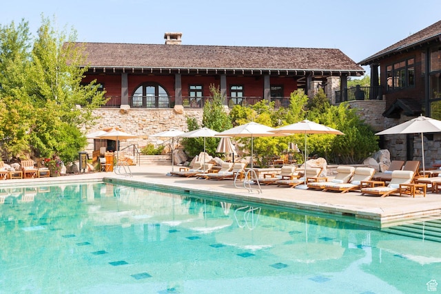 9747 N Ridgeway Cir Unit Rw-21, Kamas, UT 84036 - community pool with a patio area