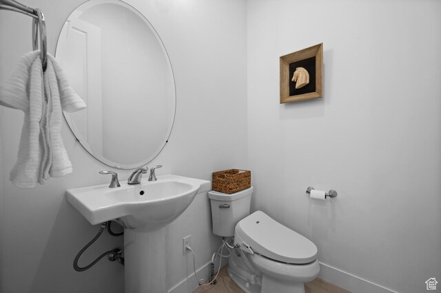 4771 W Juniper Bend Cir, Herriman, UT 84096 - half bath with toilet and baseboards