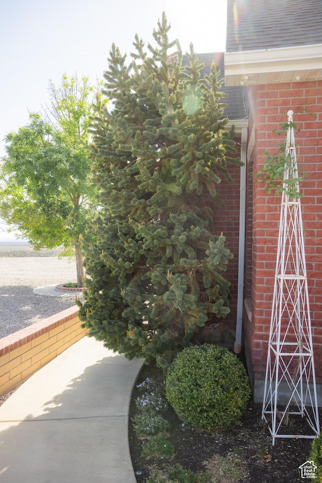 1380 N 300 W, Blanding, UT 84511 - view of side of property featuring brick siding