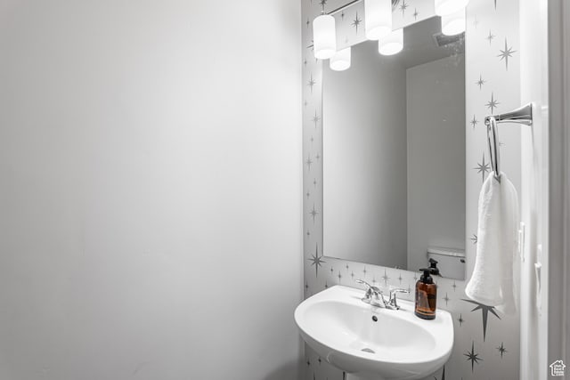 5228 W S Jordan Pkwy, South Jordan, UT 84009 - bathroom with a sink