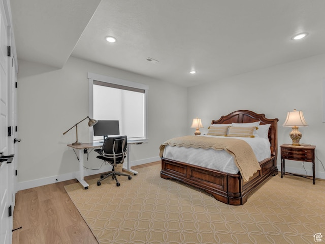 569 W Cascade Loop, Midway, UT 84049 - bedroom featuring a desk, light wood-type flooring, recessed lighting, and baseboards