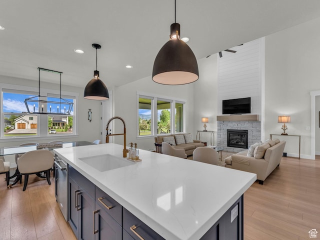569 W Cascade Loop, Midway, UT 84049 - kitchen featuring a sink, plenty of natural light, light wood-type flooring, and recessed lighting
