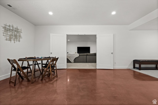507 W Windmill Gate Cv, Draper, UT 84020 - dining space featuring finished concrete flooring, baseboards, and recessed lighting