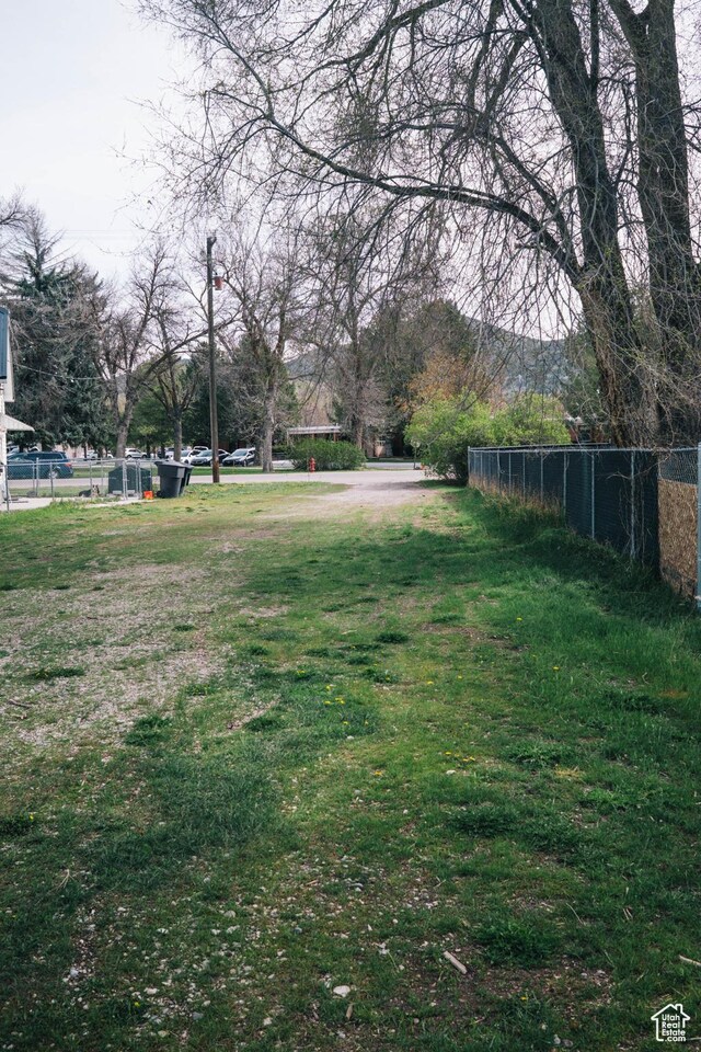 201 Bannock St, Malad City, ID 83252 - view of yard