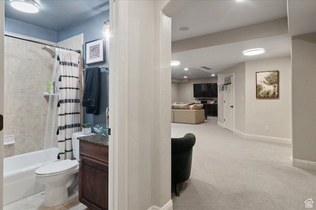 4280 S Scenic Cir E, Bountiful, UT 84010 - bathroom featuring shower / bath combo, toilet, vanity, baseboards, and recessed lighting