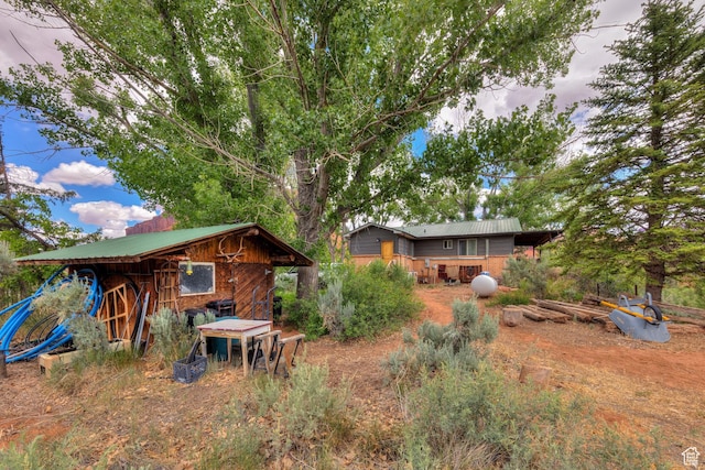 7020 E Creekside Ln, Castle Valley, UT 84532 - view of yard featuring an outdoor structure