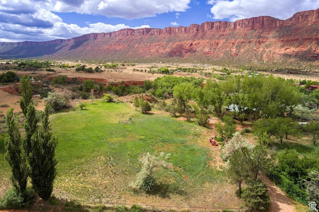 7020 E Creekside Ln, Castle Valley, UT 84532 - view of mountain background