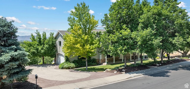 663 N 880 E, Springville, UT 84663 - view of front of home with concrete driveway and a garage