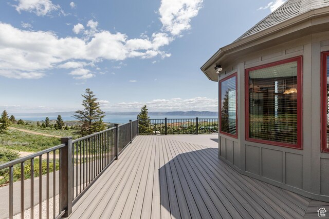761 S Lakeview Dr, Garden City, UT 84028 - view of wooden terrace