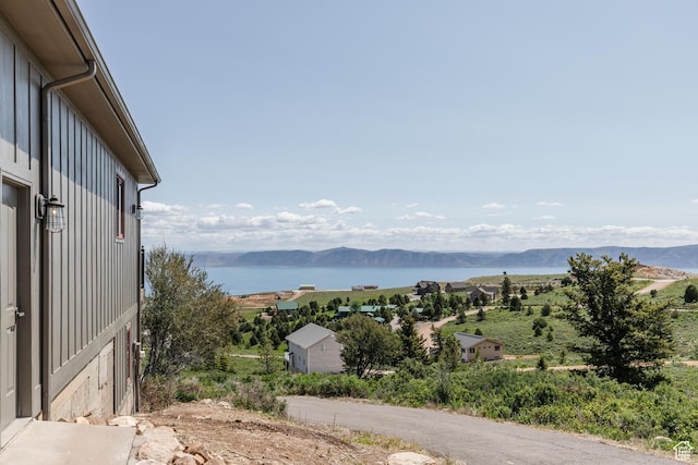 761 S Lakeview Dr, Garden City, UT 84028 - view of mountain background featuring a nearby body of water
