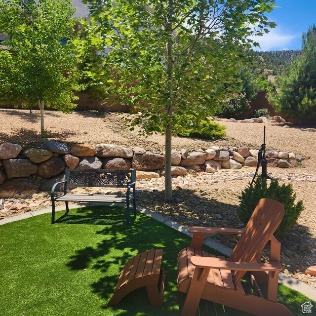 1158 E Ashdown Rd, Cedar City, UT 84721 - view of green lawn