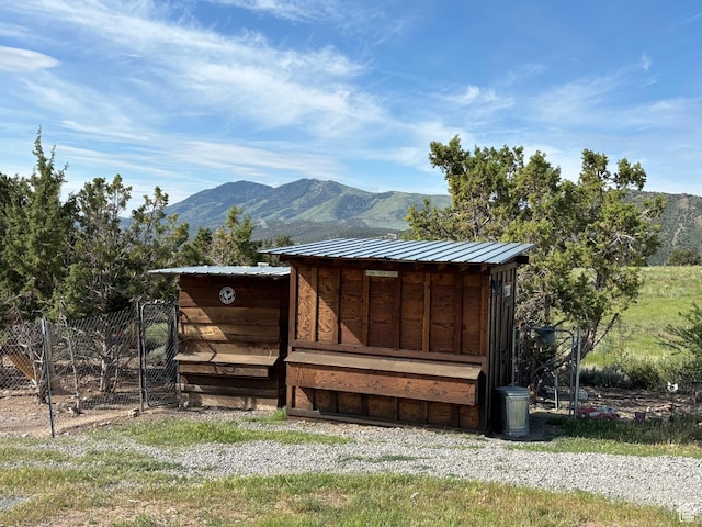 1293 N Buck Run Rd, Rush Valley, UT 84069 - view of poultry coop featuring a mountain view