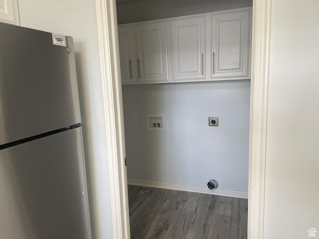 288 N Peach St, Santaquin, UT 84655 - washroom with hookup for a washing machine, cabinet space, hookup for an electric dryer, dark wood finished floors, and baseboards