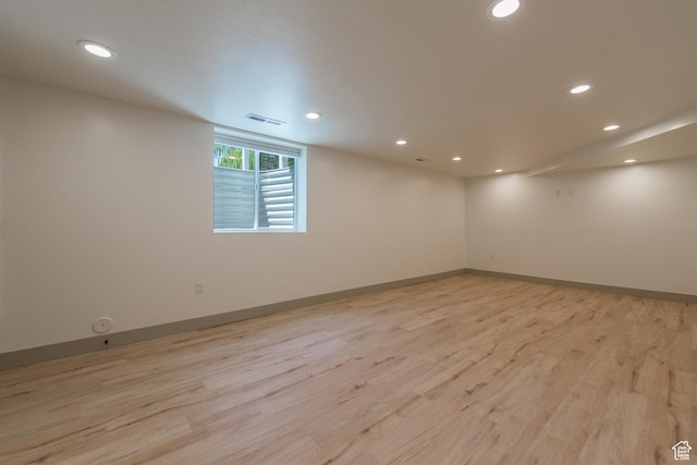 286 E 870 N, Logan, UT 84321 - spare room featuring recessed lighting, light wood finished floors, and baseboards