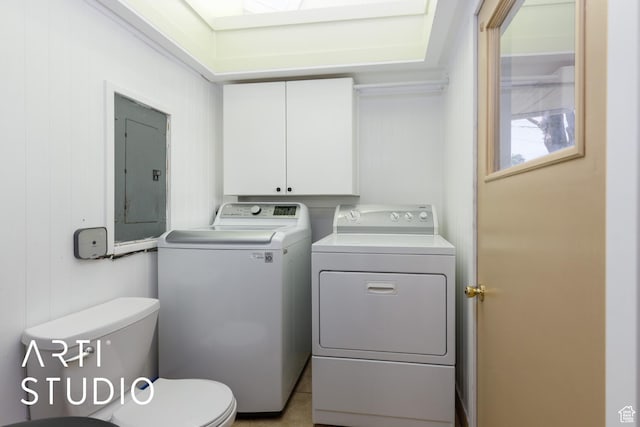 162 E 3000 S, Bountiful, UT 84010 - laundry area featuring electric panel and washer and dryer