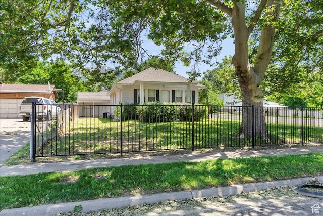 106 N 400 E, Kaysville, UT 84037 - bungalow-style home featuring a fenced front yard and a shingled roof