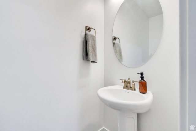 162 W 350 N, Vineyard, UT 84059 - view of bathroom