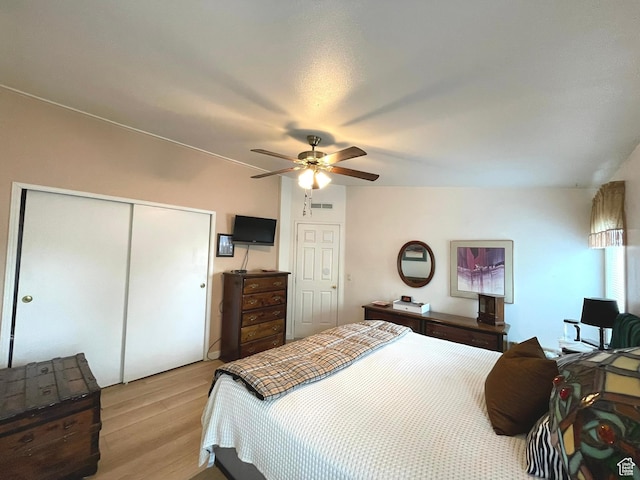 870 S 100 E, Wellington, UT 84542 - bedroom featuring light wood-style flooring, a closet, and a ceiling fan