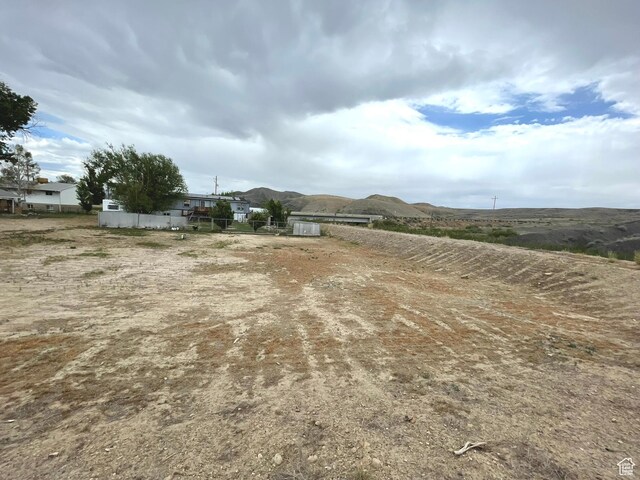 870 S 100 E, Wellington, UT 84542 - view of yard