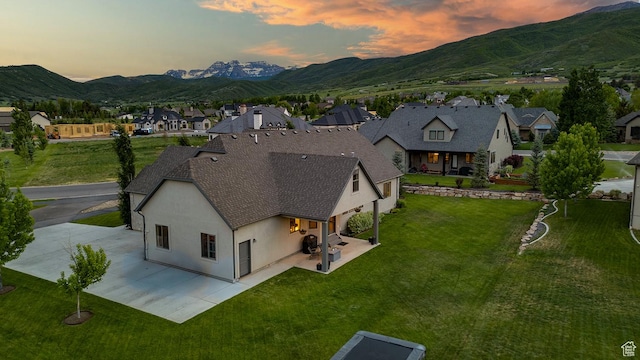 500 W Cascade Pkwy, Midway, UT 84049 - aerial view at dusk of a mountain view and a residential view