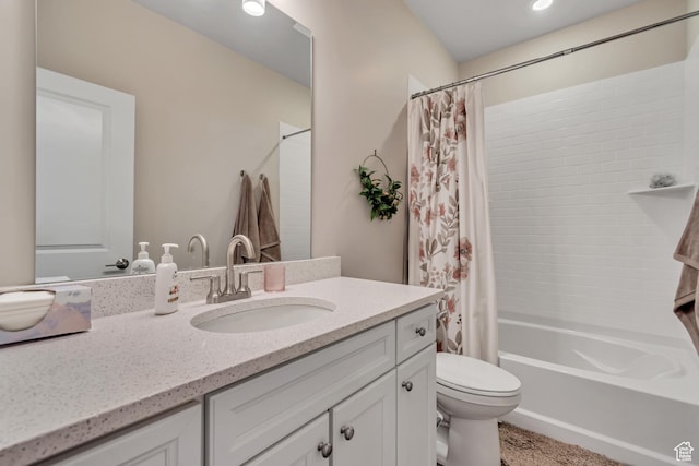 6078 W 11800 S Unit 490, South Jordan, UT 84009 - full bathroom featuring vanity, toilet, and shower / tub combo with curtain