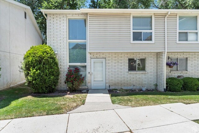 7946 S Harvel Dr E, Sandy, UT 84070 - photo 1