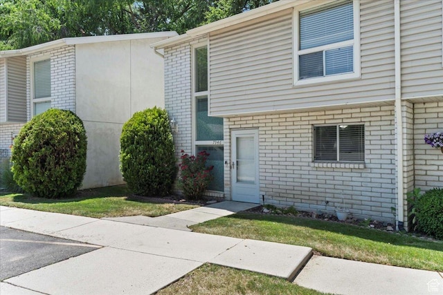 7946 S Harvel Dr E, Sandy, UT 84070 - photo 3