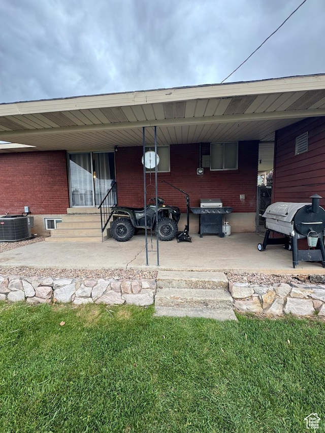 485 N 300 E, Nephi, UT 84648 - view of parking / parking lot with entry steps and an attached carport