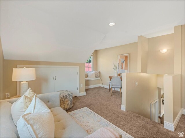 932 W 600 N, Salt Lake City, UT 84116 - carpeted living area with vaulted ceiling and baseboards