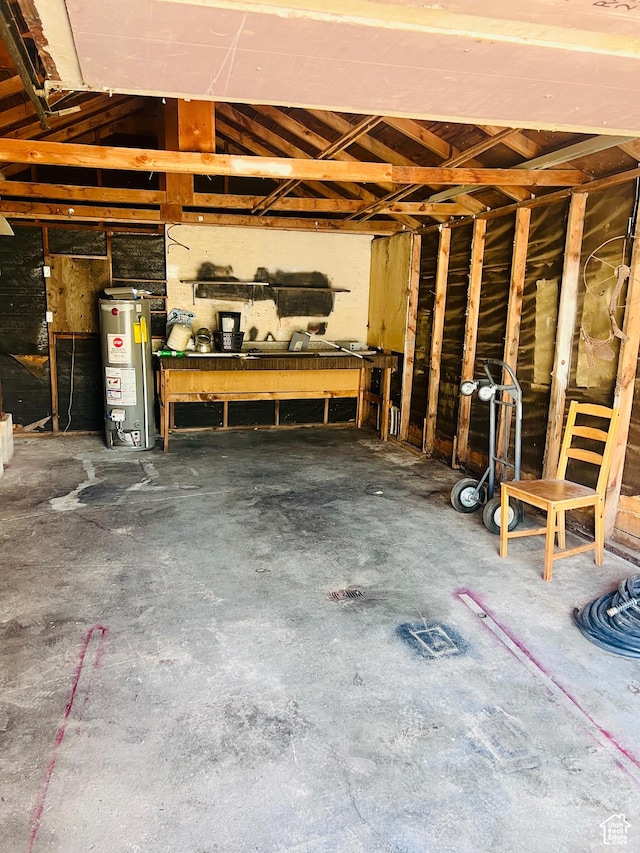 232 E 5900 S, Murray, UT 84107 - garage with water heater