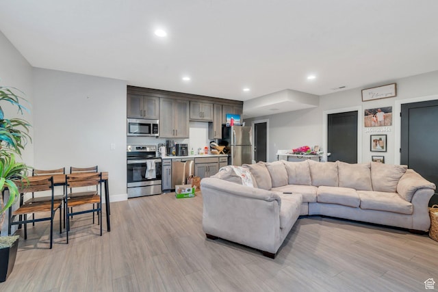 1485 W 1930 N, Pleasant Grove, UT 84062 - living area with light wood-style flooring, recessed lighting, and baseboards