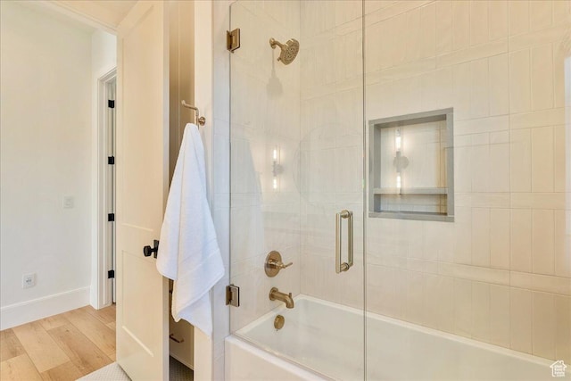 812 N 780 W, American Fork, UT 84003 - full bathroom with bath / shower combo with glass door, wood finished floors, and baseboards