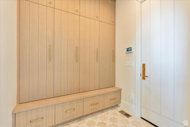 807 N 780 W, American Fork, UT 84003 - view of mudroom