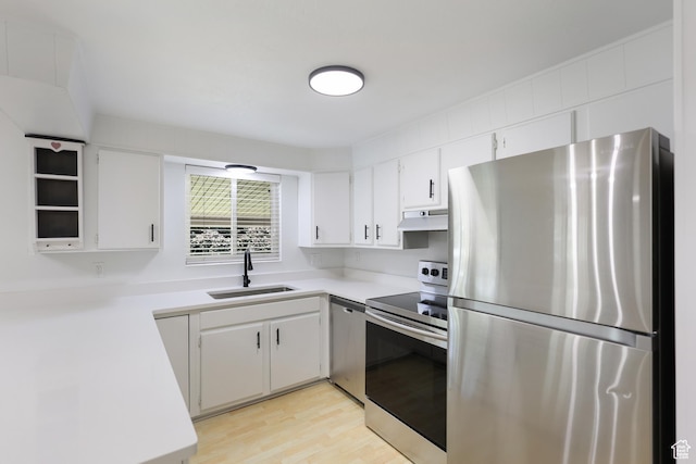533 N 700 E, Orem, UT 84097 - kitchen with stainless steel appliances, a sink, under cabinet range hood, and light countertops