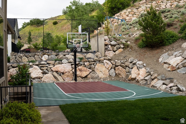 66 N 325th St E, Farmington, UT 84025 - view of basketball court featuring basketball court