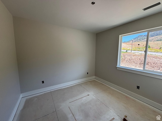 698 N Sunset Dr, Morgan, UT 84050 - empty room featuring baseboards