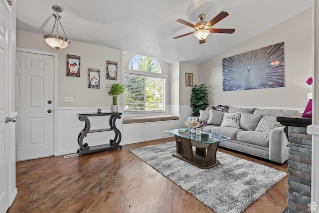 2456 W 1600 N, Clinton, UT 84015 - living area featuring ceiling fan, dark wood-style floors, lofted ceiling, and baseboards